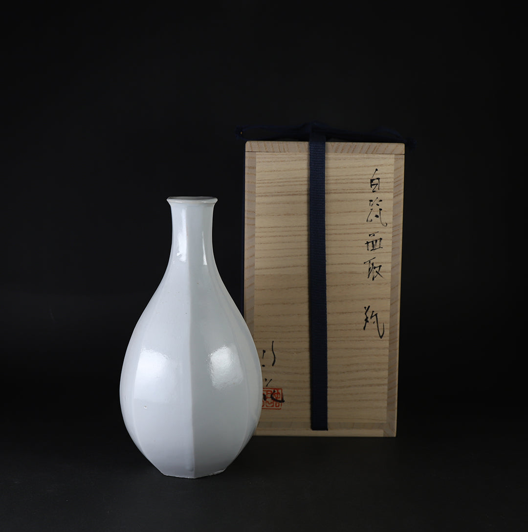 竹花正弘 作 白瓷面取瓶 – ギャラリー一番館オンラインショップ