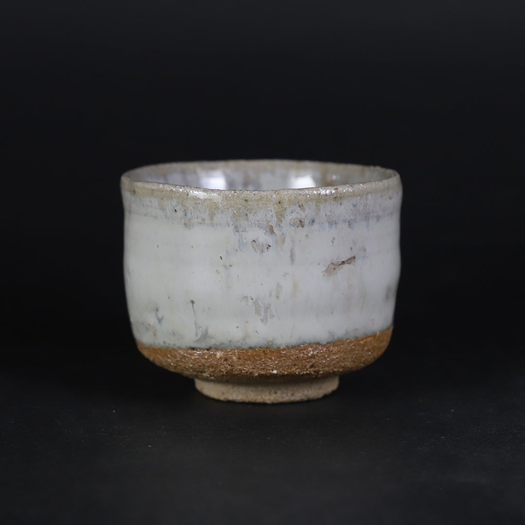 十四代　中里太郎右衛門作　斑唐津　皮鯨　ぐい呑　共箱　略歴付　酒器 十四代中里太郎右衛門 作 斑唐津ぐい呑 No.12 – ギャラリー一番館