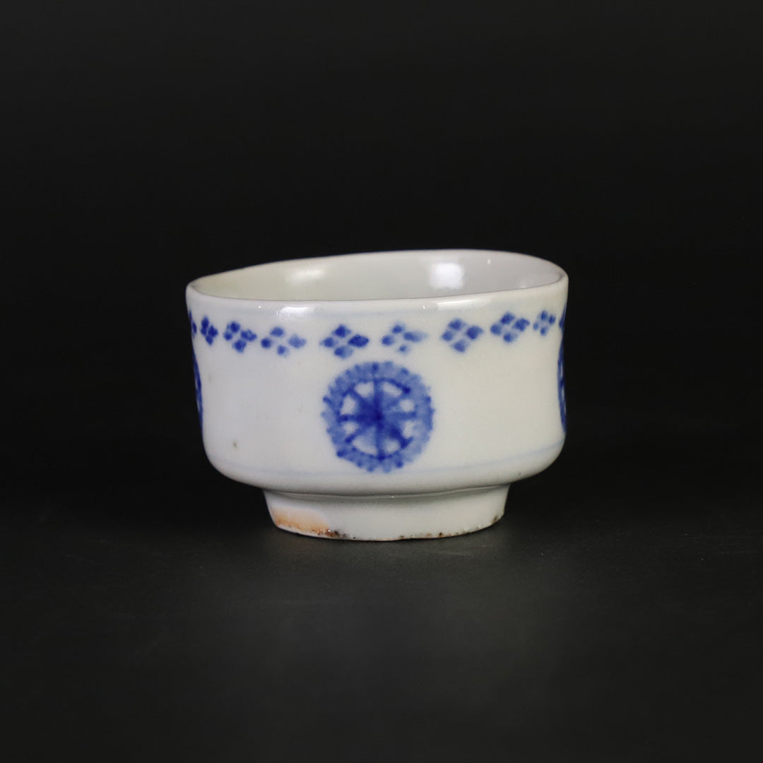 丸田宗一廊 作 染つけ盃2 – ギャラリー一番館オンラインショップ