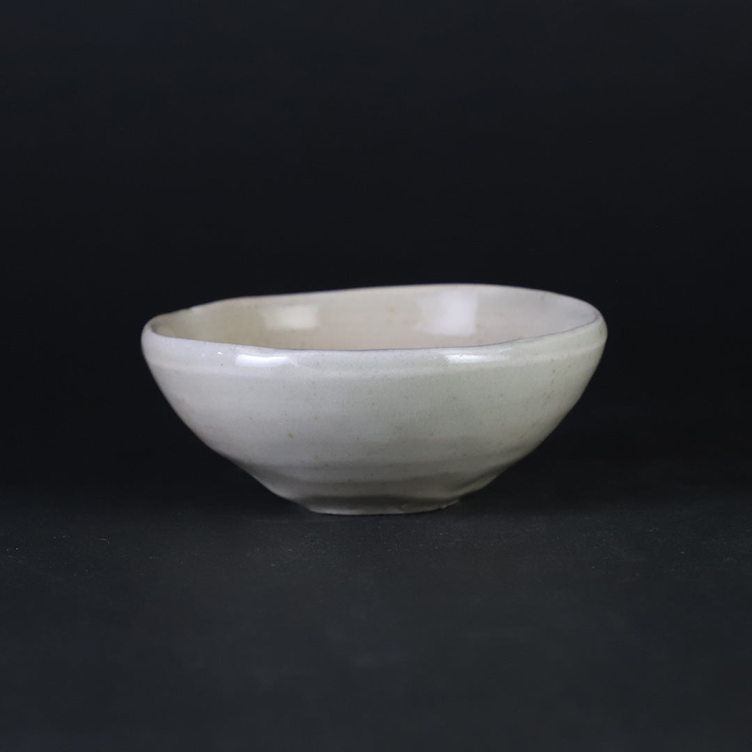 岡本作礼 作 唐津堅手ぐい呑（No.19） – ギャラリー一番館オンライン