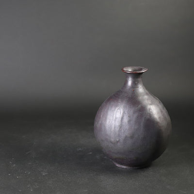 内村慎太郎　作　黒高麗扁壷