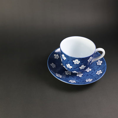 Gen'emon Kiln: Old-style plum blossom morning cup