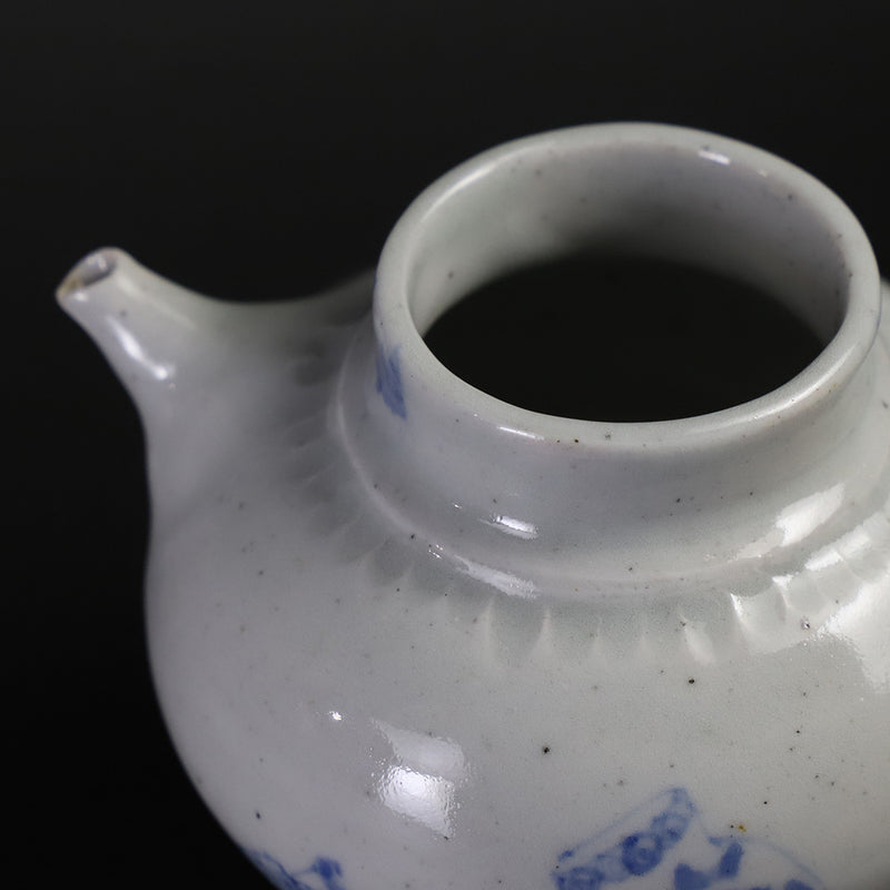 Blue and white porcelain vase by Maruta Soichi Gallery