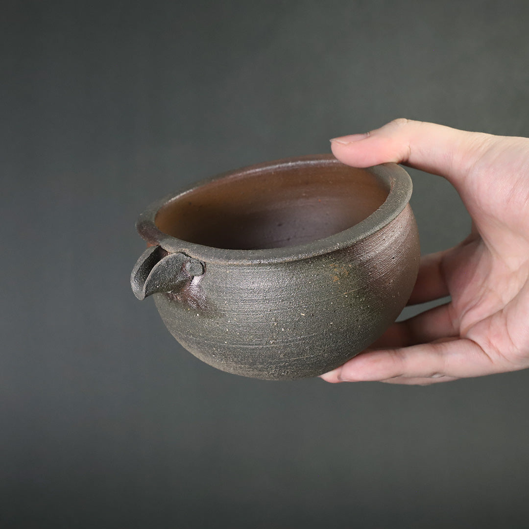 中里太亀 作 唐津南蛮片口 – ギャラリー一番館オンラインショップ