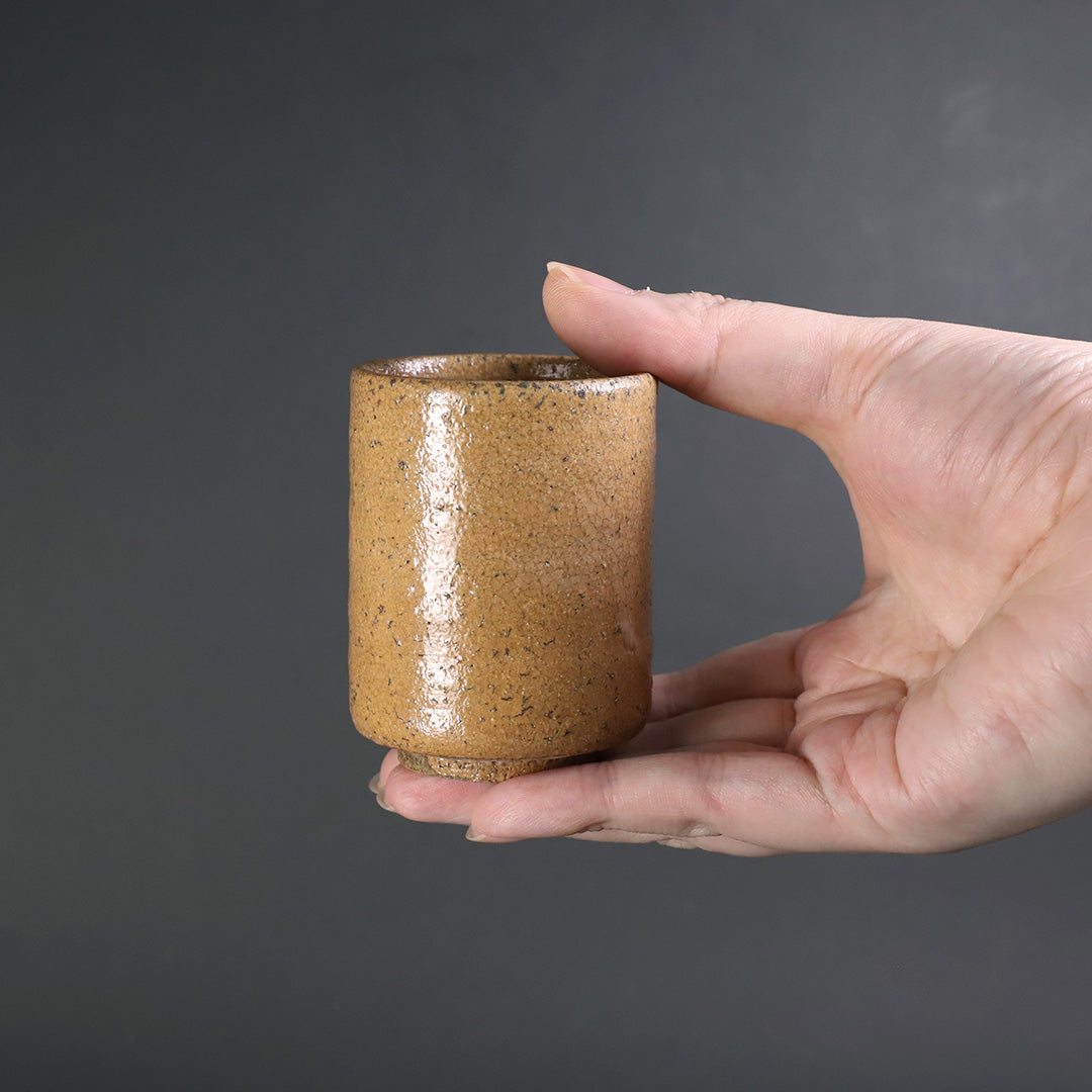 酒器特集) 最新作個展作品 内村慎太郎 「奥高麗ぐい呑」酒盃 ぐい飲み