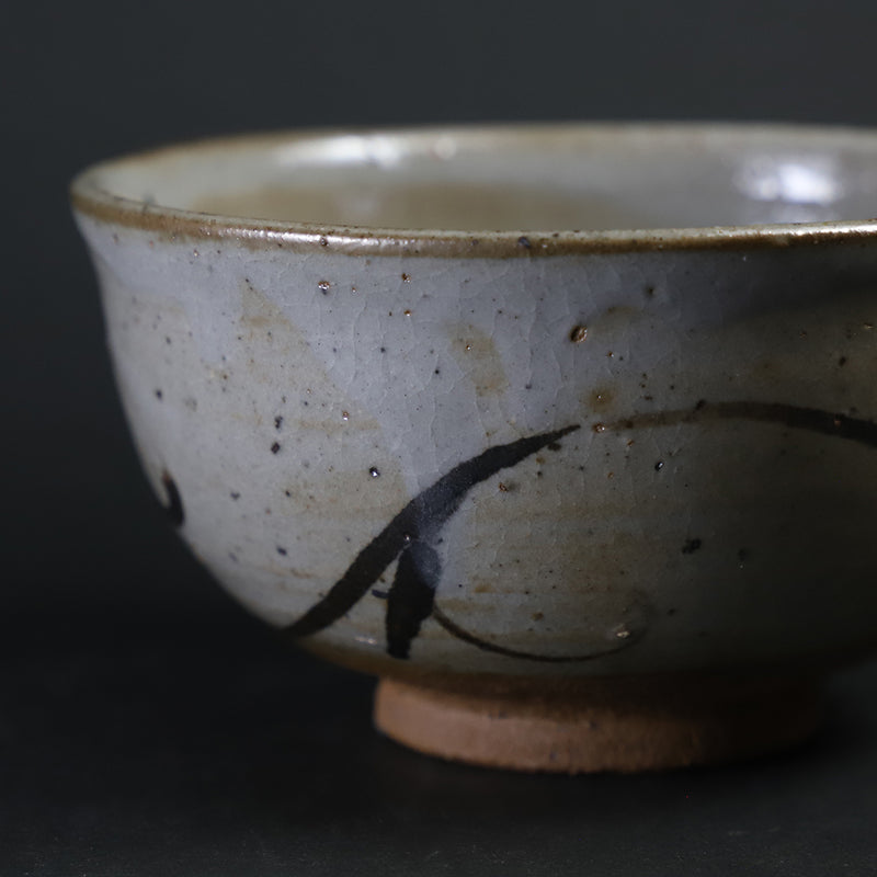 Painted Karatsu tea bowl No.6 by the 14th generation Nakazato Tarouemon