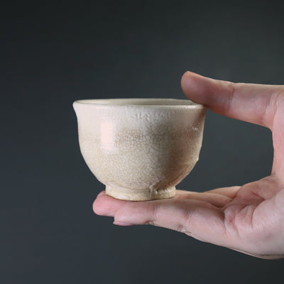 Hard-handled sake cup by Shintaro Uchimura