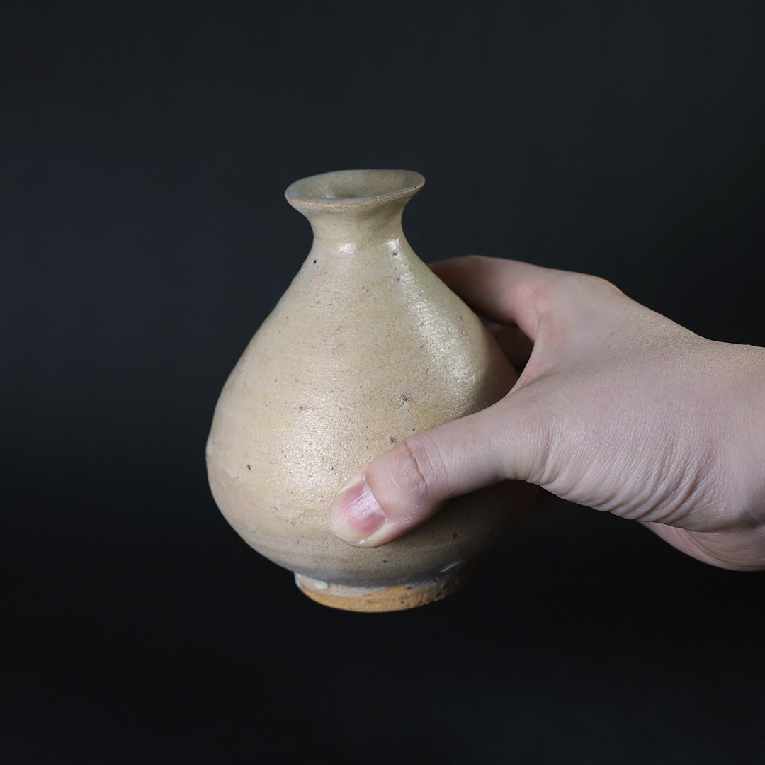 丸田宗彦 作 奥高麗徳利 – ギャラリー一番館オンラインショップ