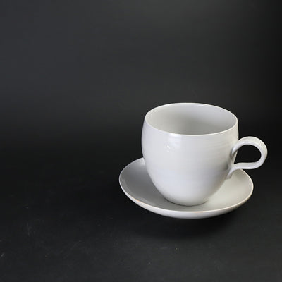 White porcelain cup and saucer by Masahiro Takehana