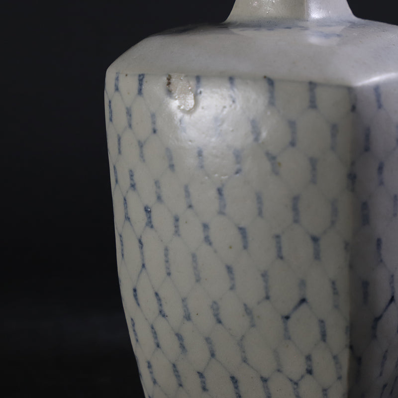 丸田宗一廊　作　染つけ角徳利　No.2