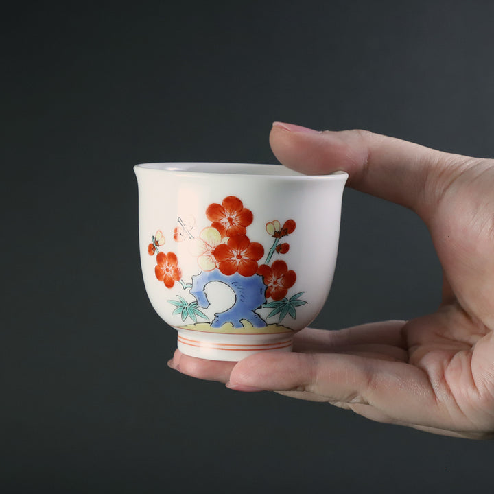 【長期保管・希少】十五代 柿右衛門　錦　酒器 松竹梅文 十五代酒井田柿右衛門 作 濁手松竹梅文ぐい呑 – ギャラリー一番館