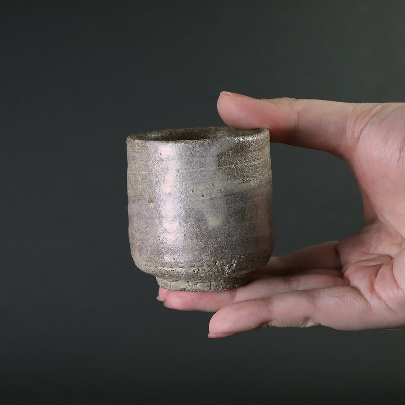 Karatsu sake cup 2 made by the 14th generation Nakazato Tarouemon