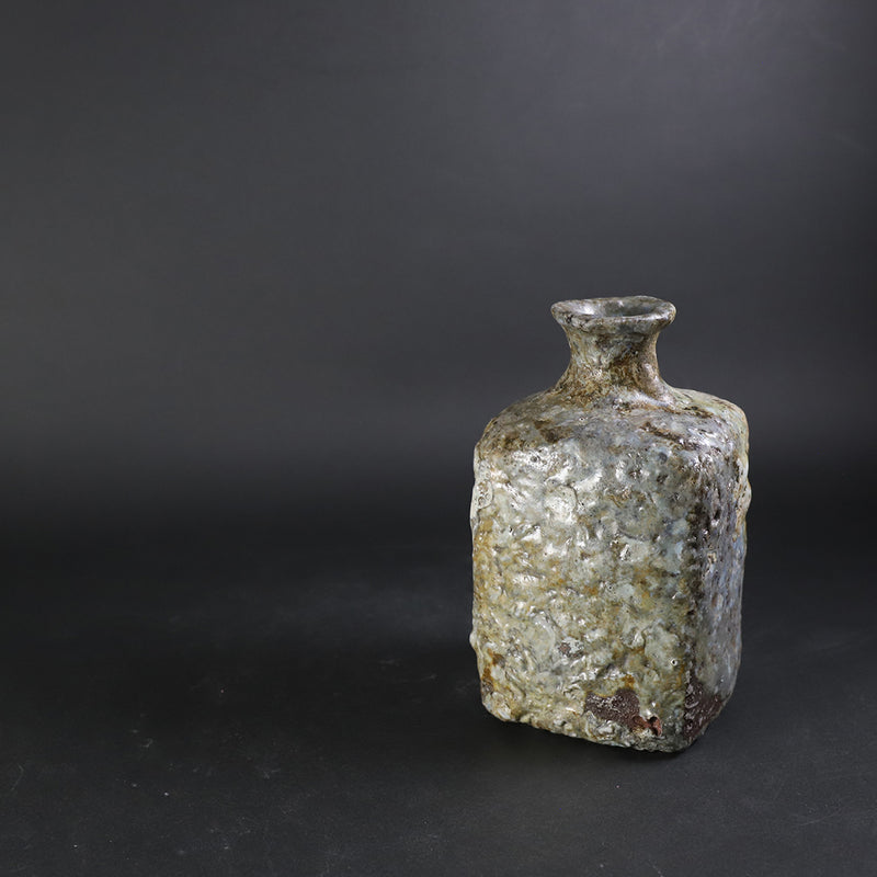 Madara Karatsu square sake bottle No.28 by Munehiko Maruta