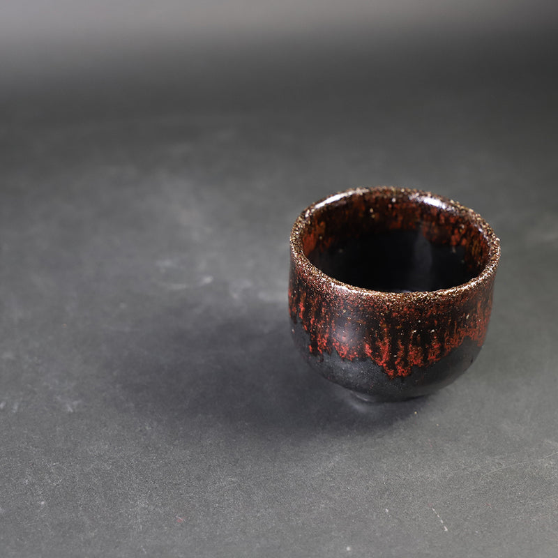 Karatsu black and red sake cup made by the 14th generation Nakazato Tarouemon