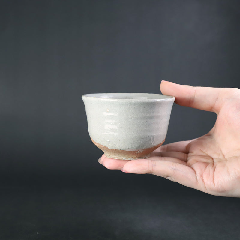 Karatsu sake cup No.33 by Naoto Yano