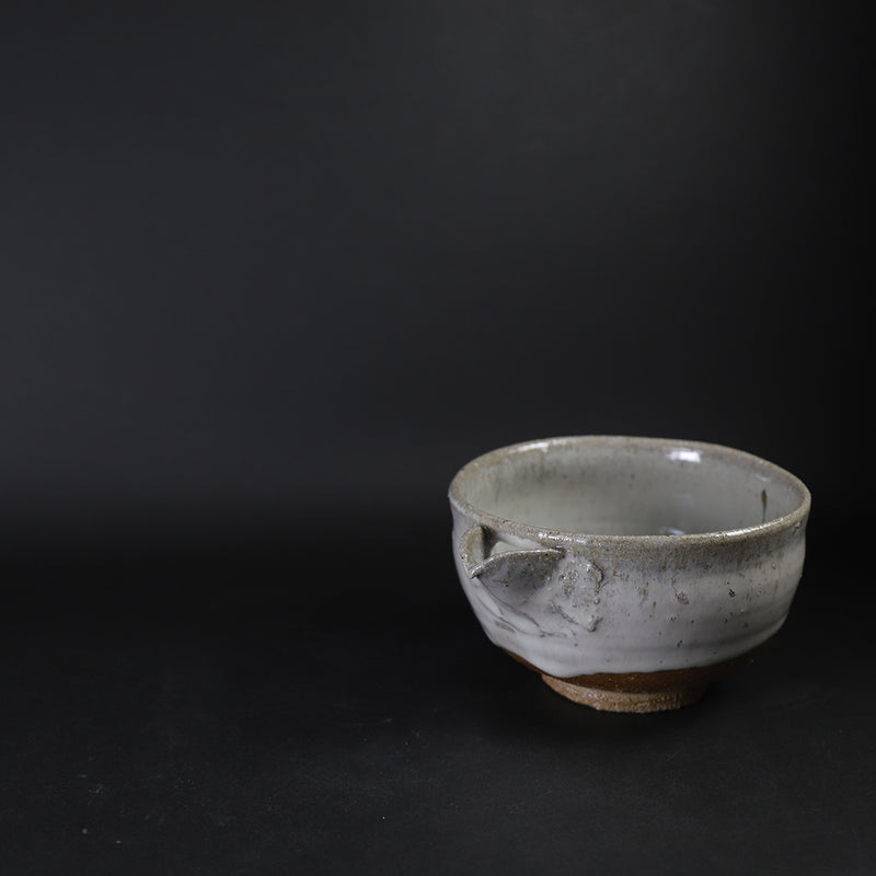 Madara Karatsu Katakuchi by the 14th generation Nakazato Tarouemon