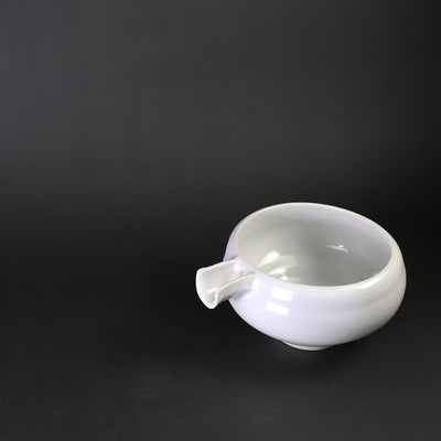 White porcelain gourd-shaped sake cup by Takashi Nakazato