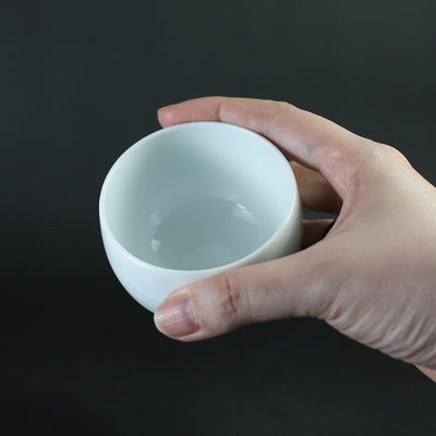 Manji Inoue White Porcelain Dyed Wheat Engraved Sake Cup (Large)