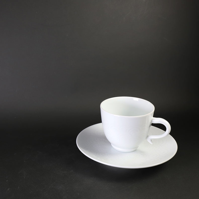 Manji Inoue white porcelain blue sea wave design coffee bowl