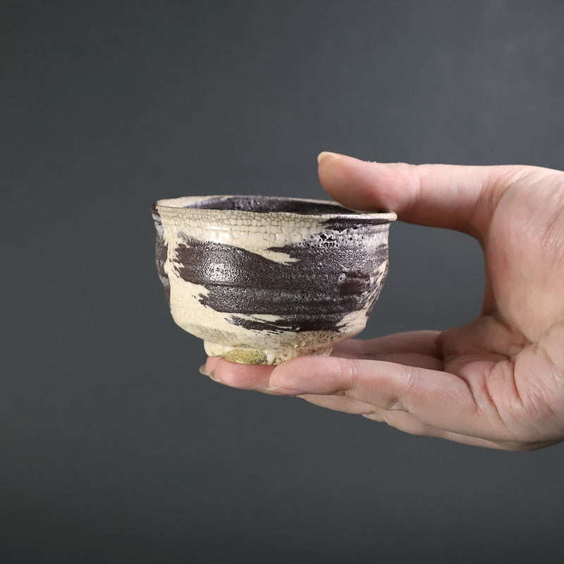 Shintaro Uchimura Gosho round black brush sake cup
