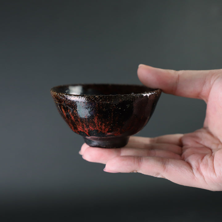 茶道具　茶碗　14代中里太郎右衛門　黒唐津 十四代中里太郎右衛門 作 唐津黒紅山盃 – ギャラリー一番館オンライン