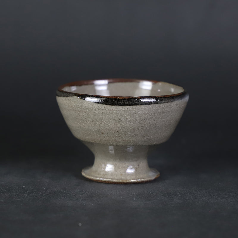 中里太亀　作　皮鯨高脚杯