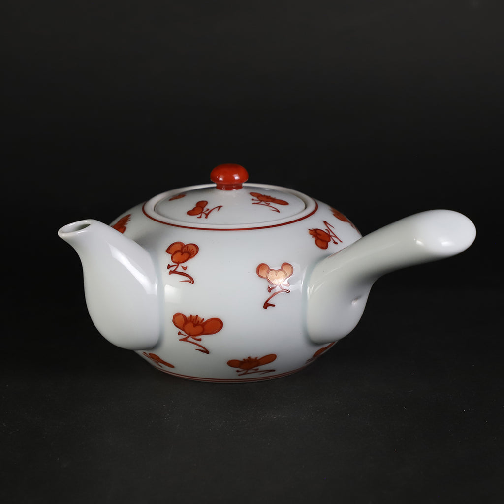 源右衛門作 赤絵唐花格子文 深鉢 源右衛門作 赤絵唐花格子文 深鉢 赤絵唐草文 麺鉢 ｜ 有田焼の