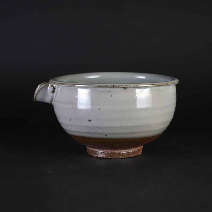 中里健太 作 斑唐津片口 – ギャラリー一番館オンラインショップ