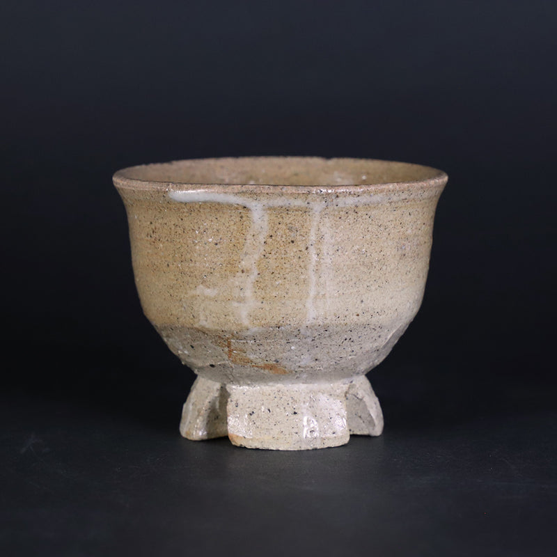 A high-rise sake cup by Shintaro Uchimura