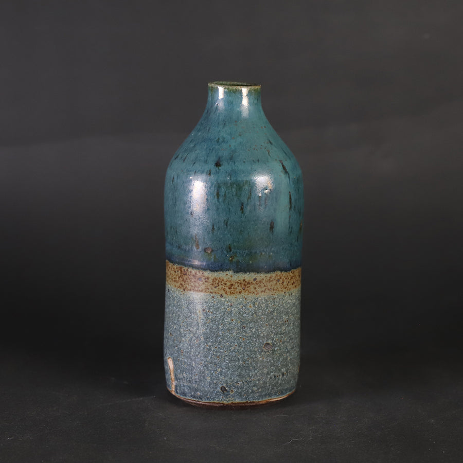 中里重利 唐津焼 黒陶花入 共箱（四方桟組箱） 花器 花瓶 フラワーベース 置物 中里重利 唐津焼 黒陶花入 共箱（四方桟組箱） 花器 花瓶 フラワー