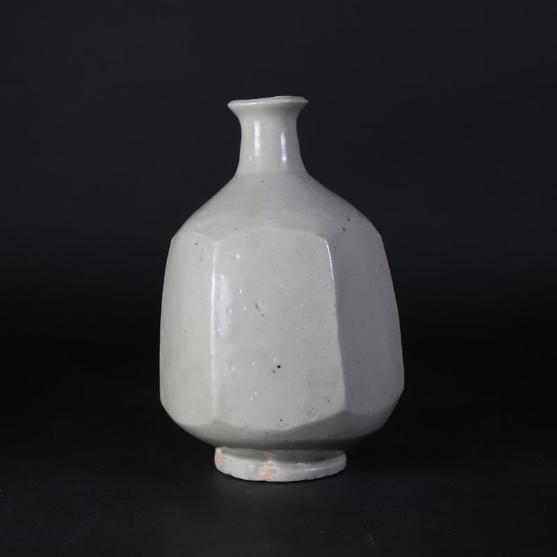 White porcelain chamfered sake bottle by Yoshihisa Ishii No.67