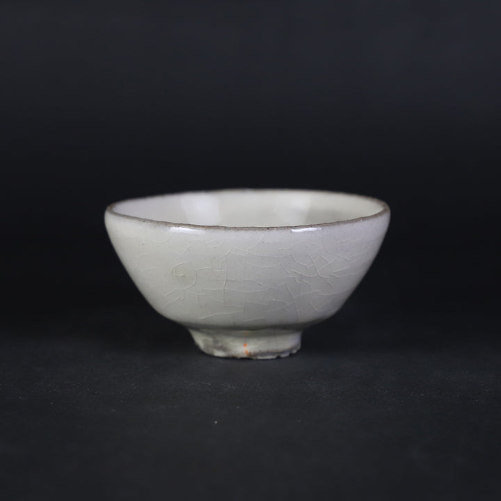 中里太亀 作 粉引ぐい呑 – ギャラリー一番館オンラインショップ