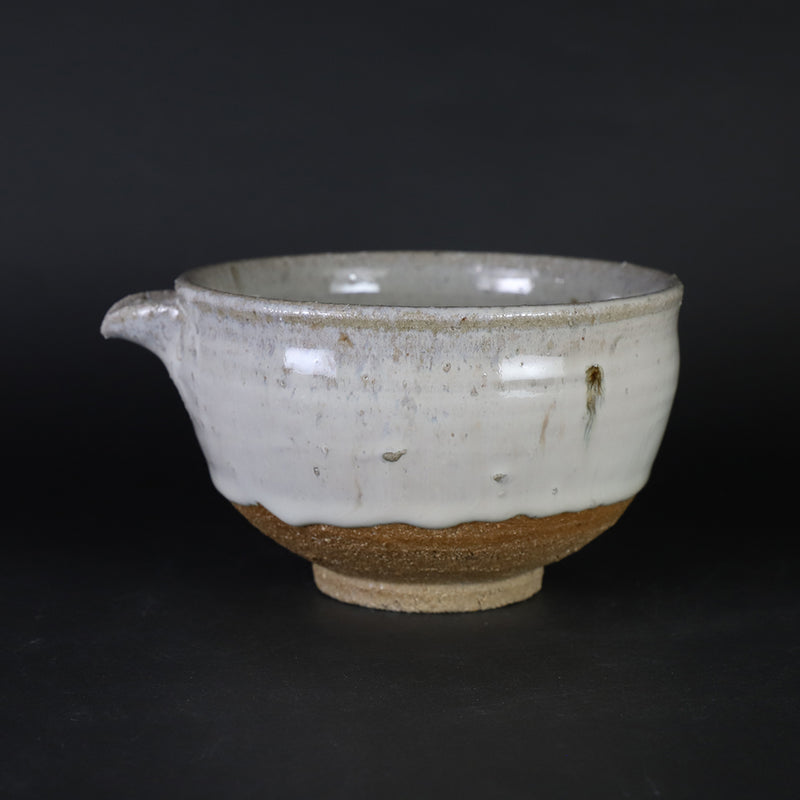 Madara Karatsu Katakuchi by the 14th generation Nakazato Tarouemon