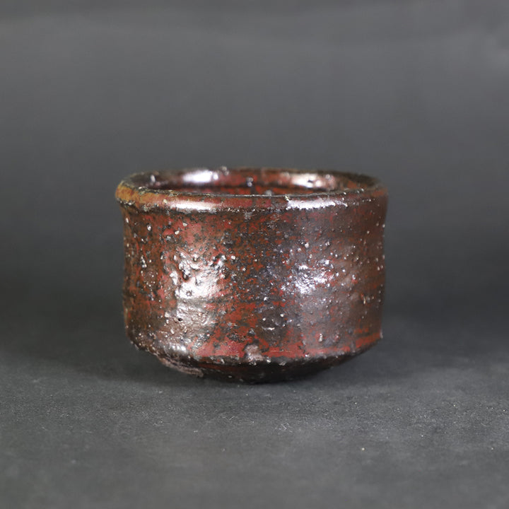 田中孝太 作 黒唐津ぐい呑3 – ギャラリー一番館オンラインショップ