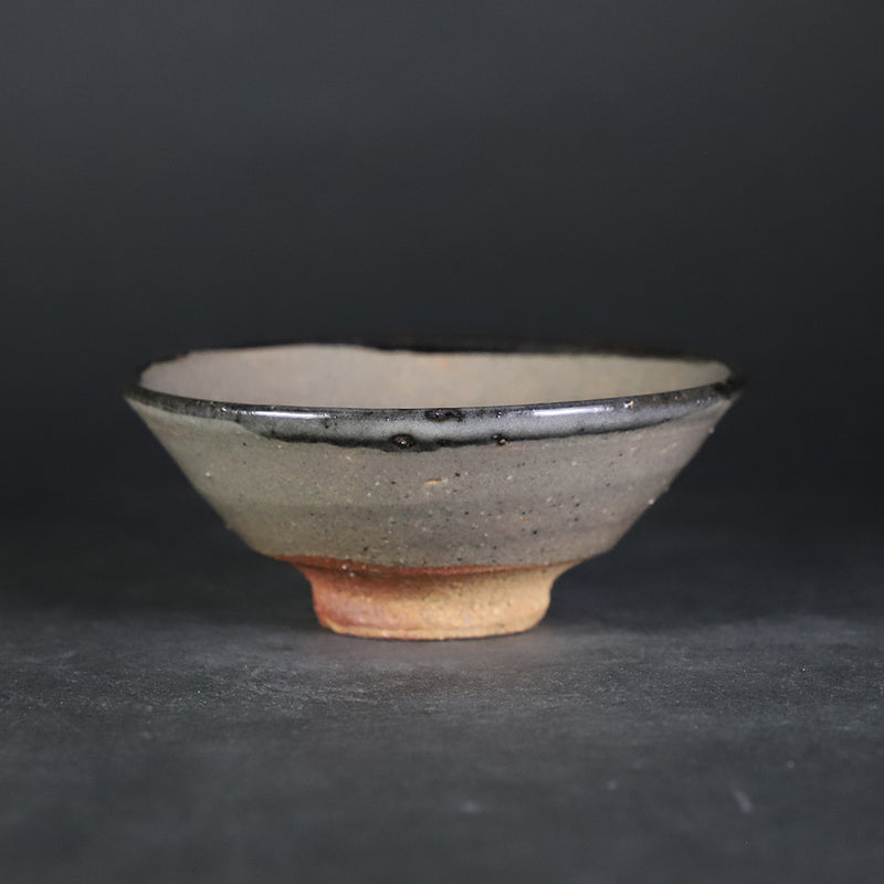 中里太亀　作　皮鯨ぐい呑