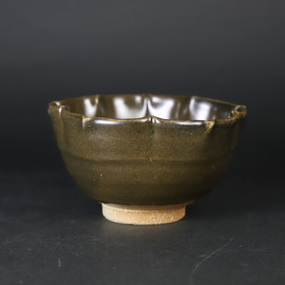 Black Karatsu diamond pattern small bowl by Shuichi Okamoto