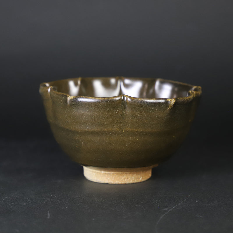 Black Karatsu diamond pattern small bowl by Shuichi Okamoto