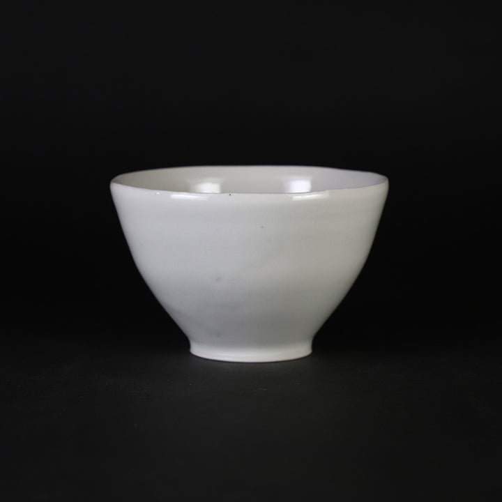 岡晋吾 作 白瓷小椀 – ギャラリー一番館オンラインショップ