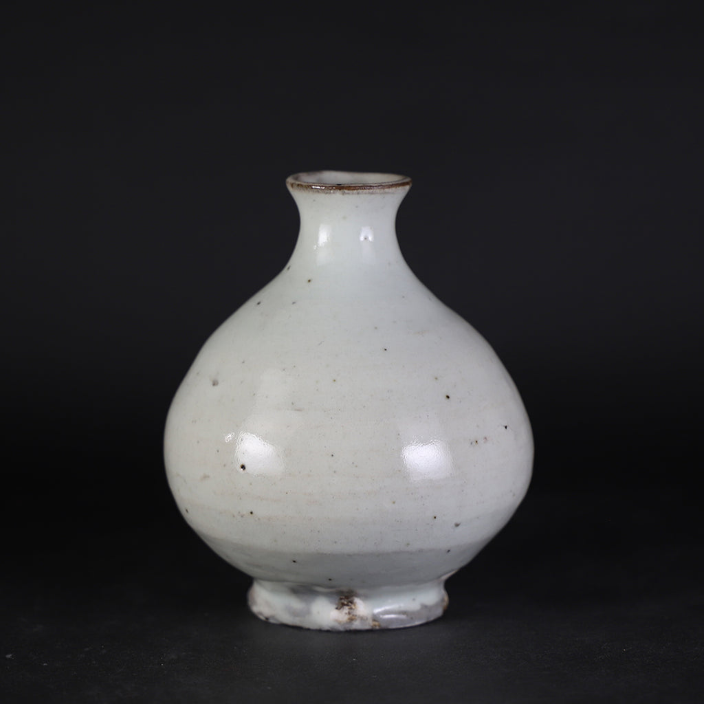 Kohiki Sake Bottle by Takesue Hiomi No.122 – ギャラリー一番館