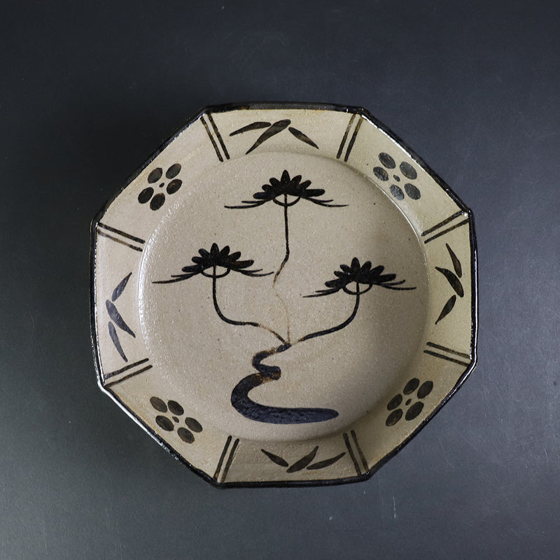 Painted Karatsu octagonal bowl by Keigo Kawazoe