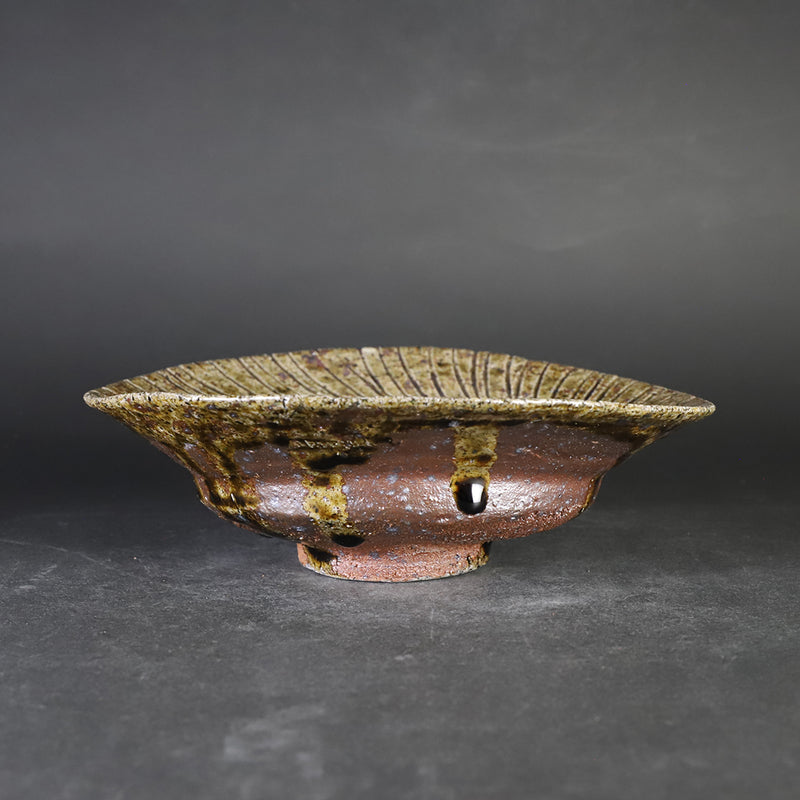 丸田雄　作　青唐津鎬沓向付