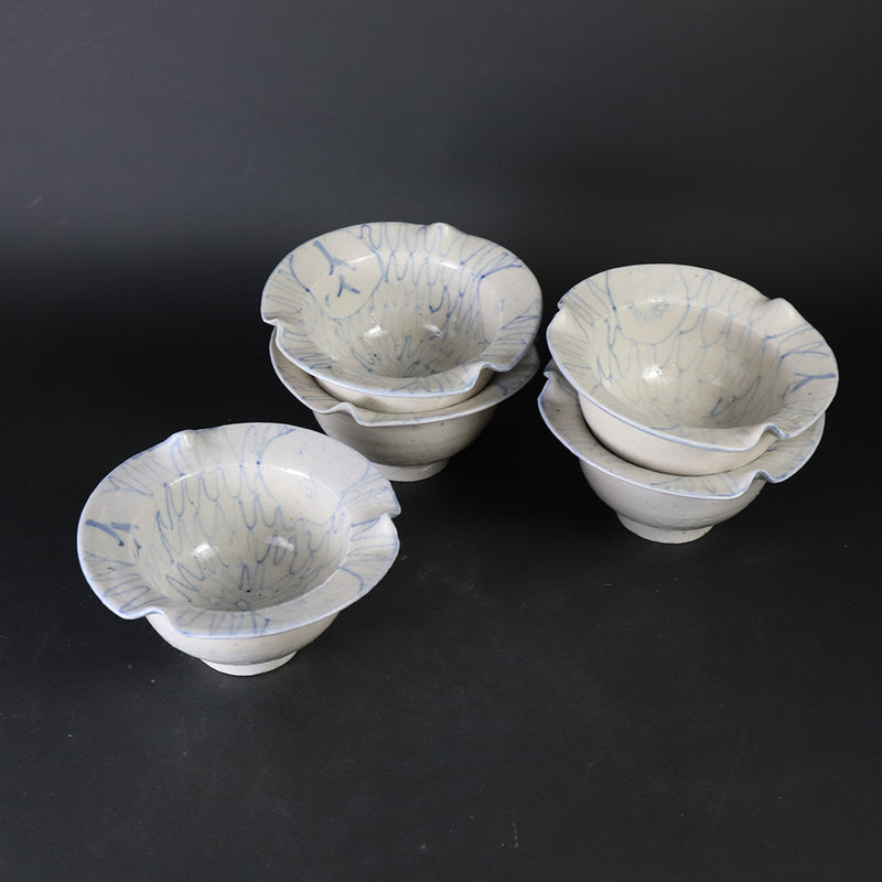 A set of blue and white porcelain dishes by Maruta Souichi Gallery