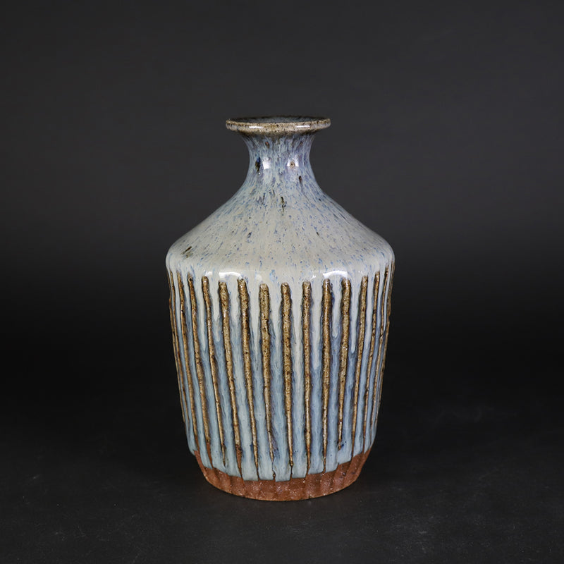 Madara Karatsu Shinogi Sake Bottle by Shuichi Okamoto