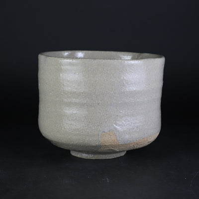 White Karatsu tea bowl No.16 by Yoshihisa Ishii