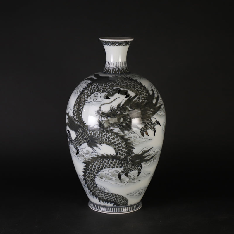 Imaemon Kiln Color Nabeshima Dragon Painting Vase