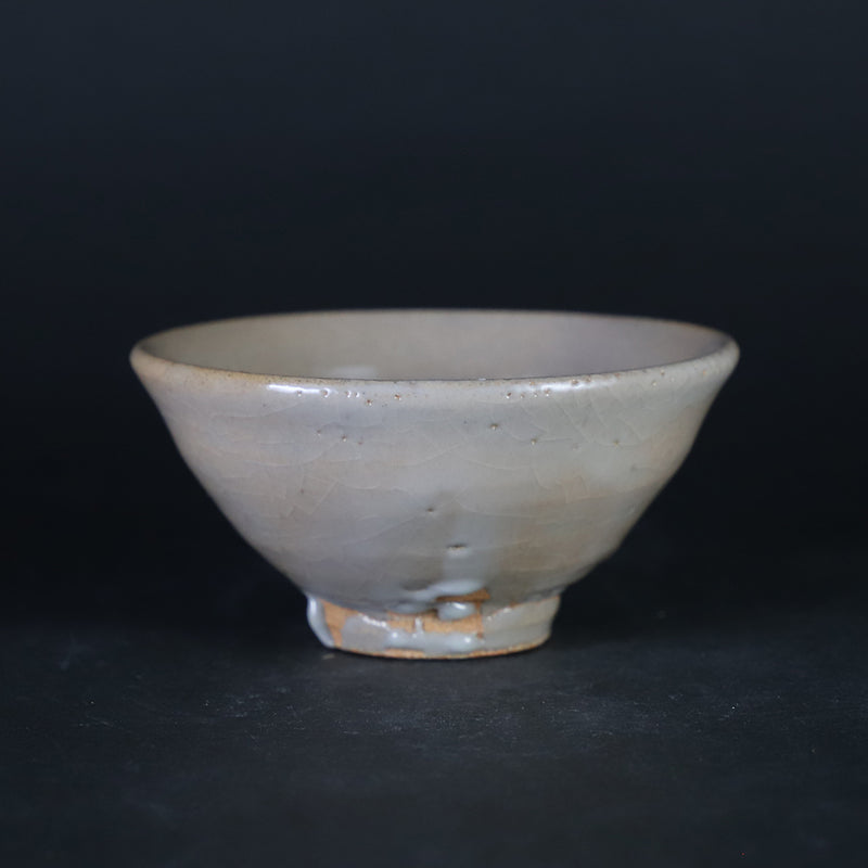 Karatsu sake cup by Kenta Nakazato