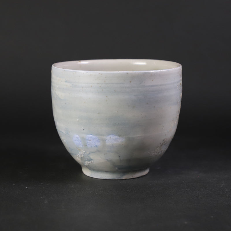 秋田菫　作　呉須刷毛目筒碗