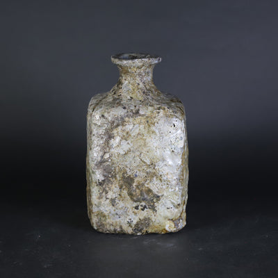 Madara Karatsu square sake bottle No.28 by Munehiko Maruta