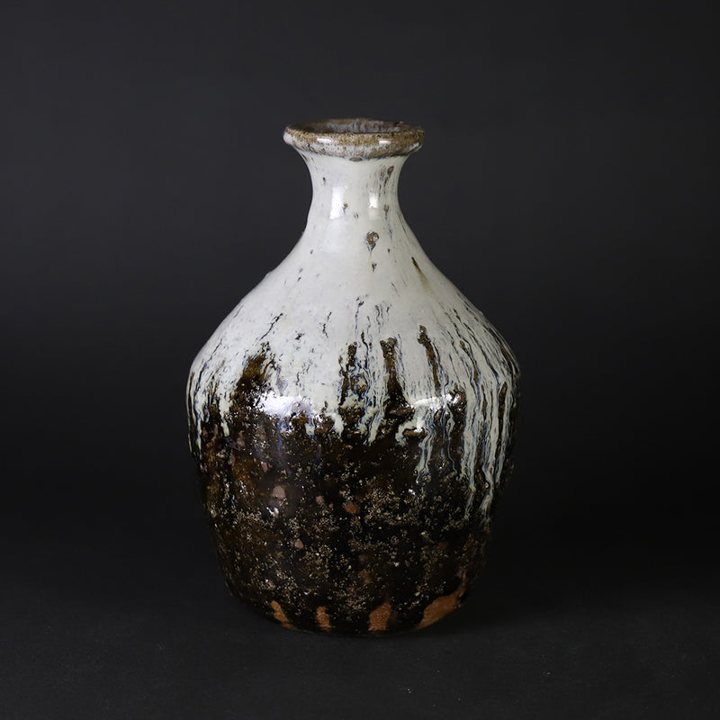 Korean Karatsu Tokkuri by Munehiko Maruta