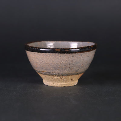 Painted Karatsu sake cup by Nakazato Taki